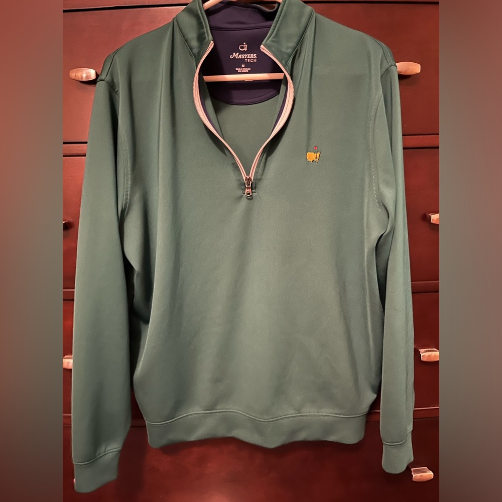 Men’s medium Augusta National pull over